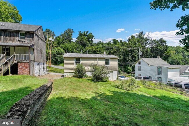 Building Photo - 58 Irish Ln