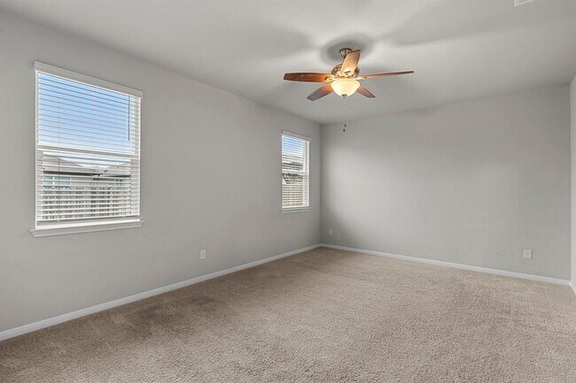 Building Photo - 453 Apache Plum Dr
