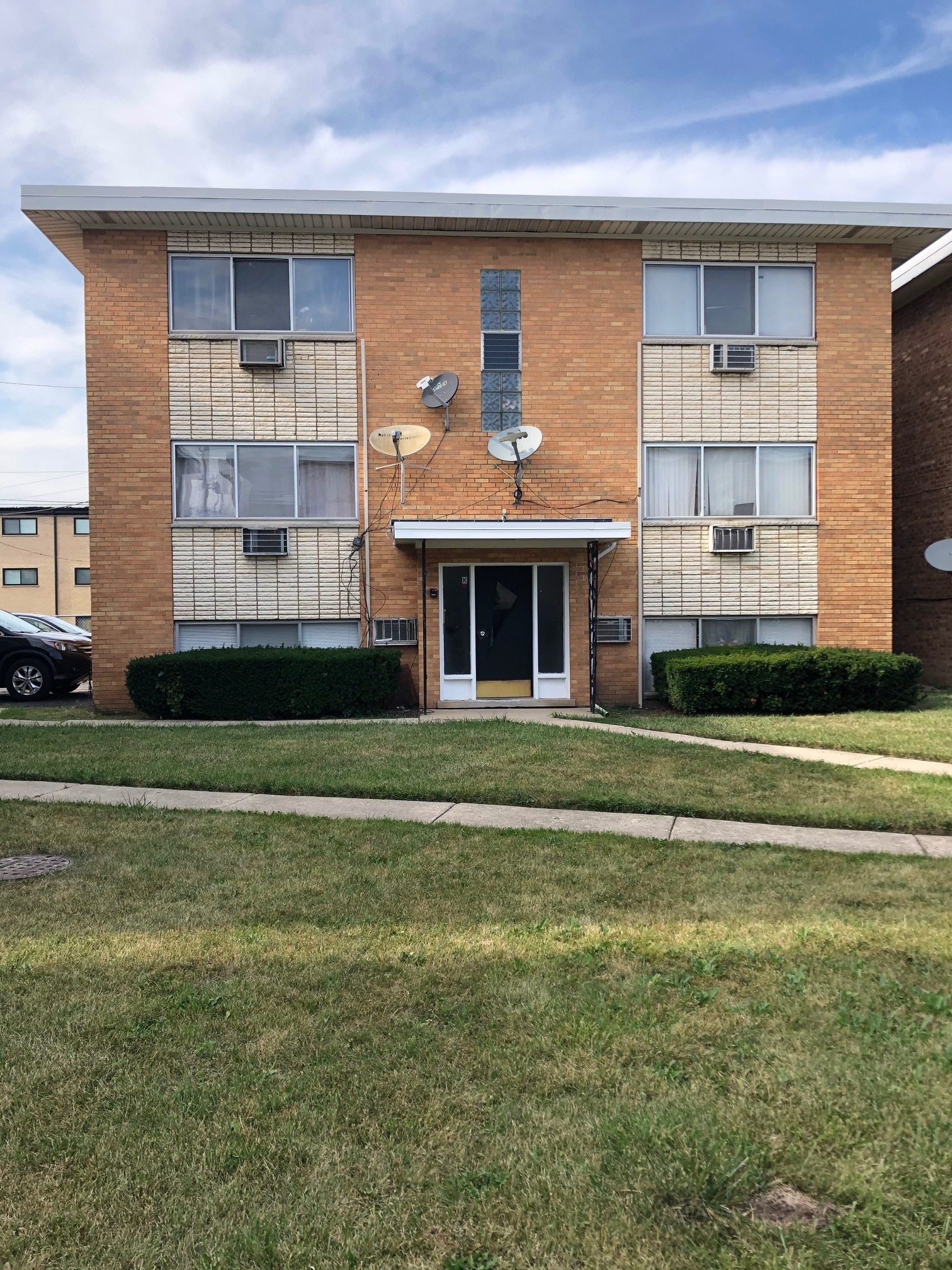 Building - 9608 N Greenwood Ave