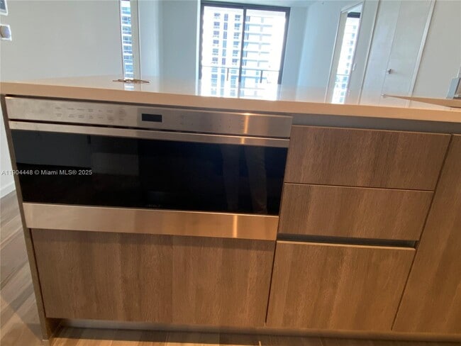 Building Photo - 801 S Miami Ave