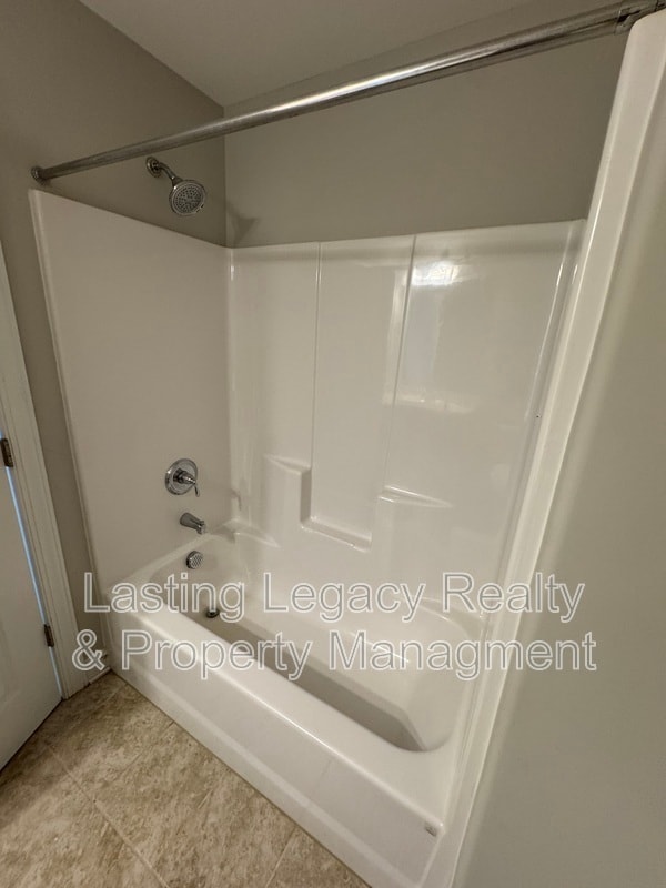 Building Photo - 837 Silver Leaf Dr
