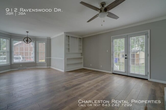 Building Photo - 912 Ravenswood Dr