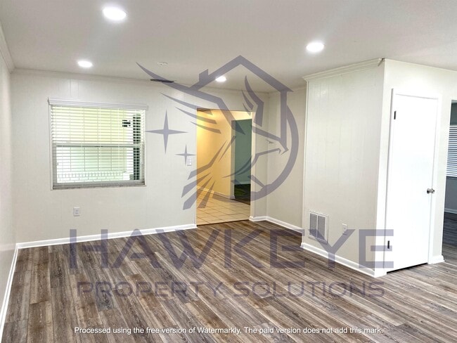 Building Photo - 2033 Dunbarton Way