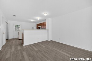 Building Photo - 10 Bratton Dr