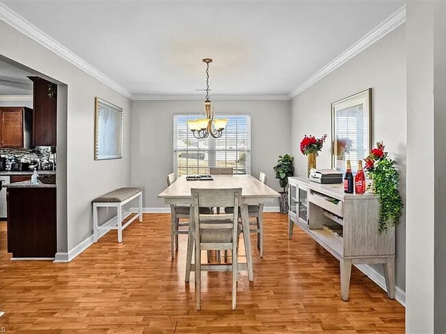 Building Photo - Lease OR Lease to Own