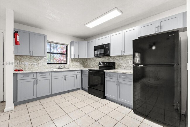 Building Photo - 28145 SW 142nd Ct