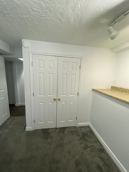 Building Photo - 1032 W 2300 N