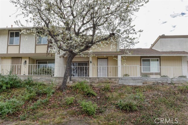 Building Photo - 2057 Dacian Dr S