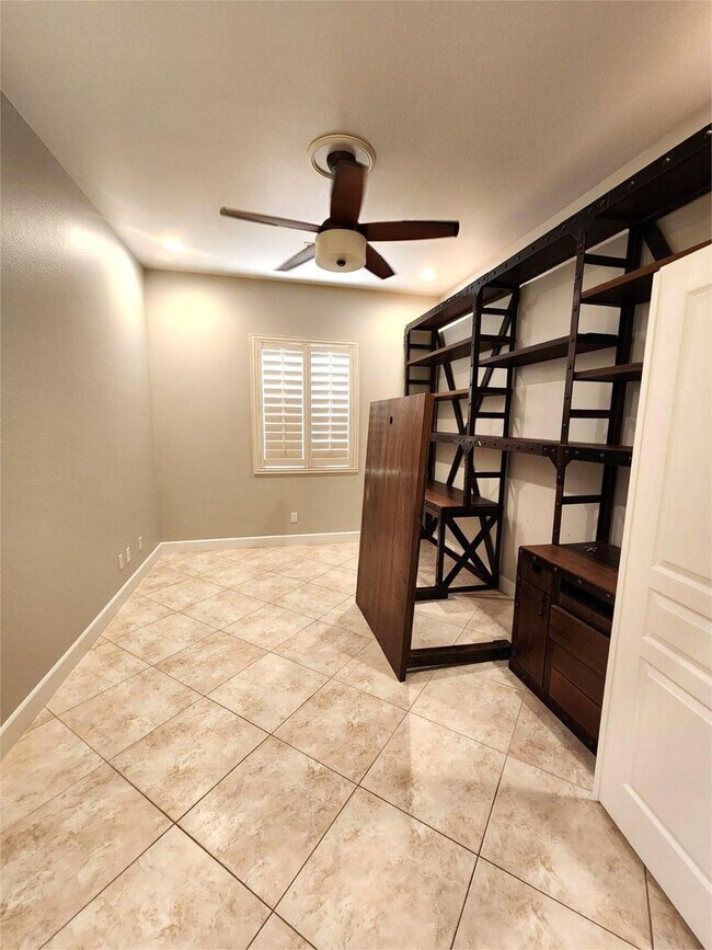 Building Photo - Spacious, Upgraded Single-Story Home in Su...