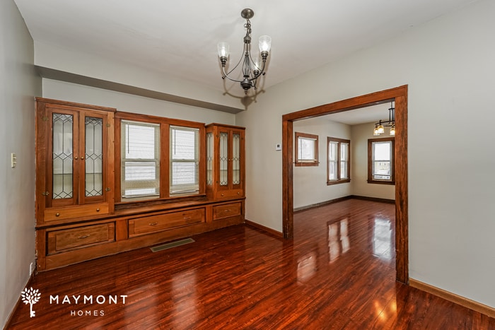 Building Photo - 3873 W 135th St