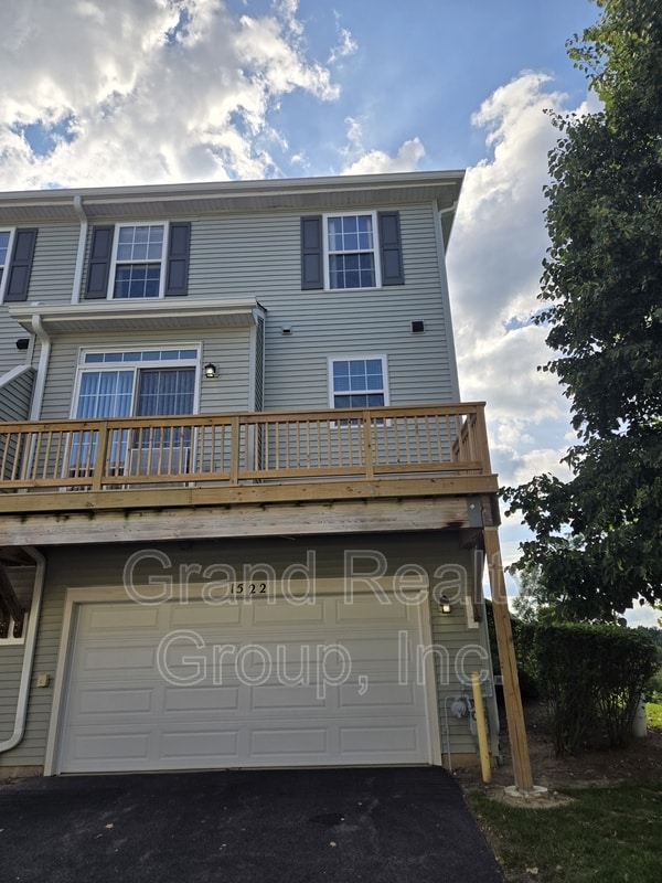 Building Photo - 1522 W Turtle Creek Ln