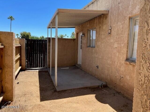 Building Photo - 922 N Pueblo Dr