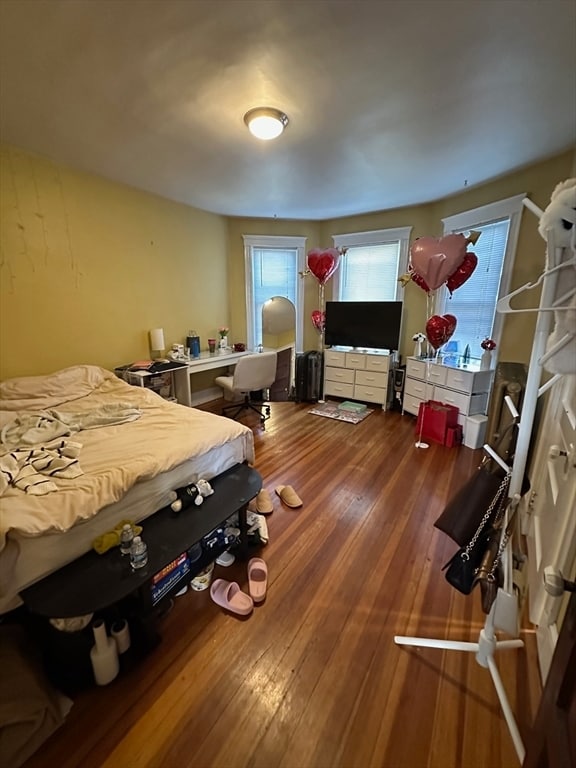 Building Photo - 6 Elm St