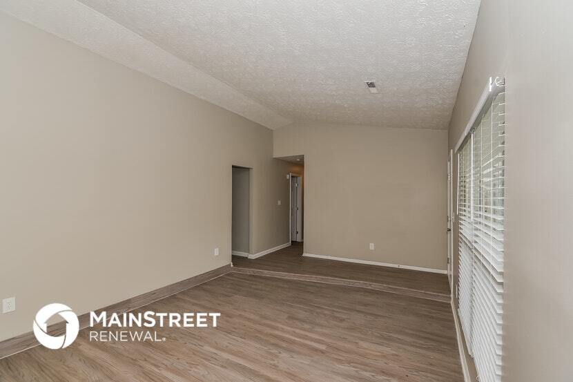 Building Photo - 7055 Birling Dr