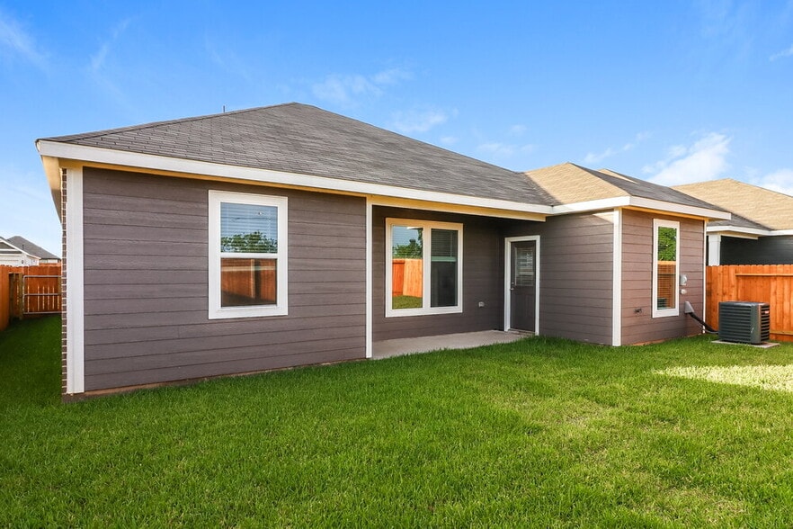Building Photo - 404 San Miguel Crk Dr