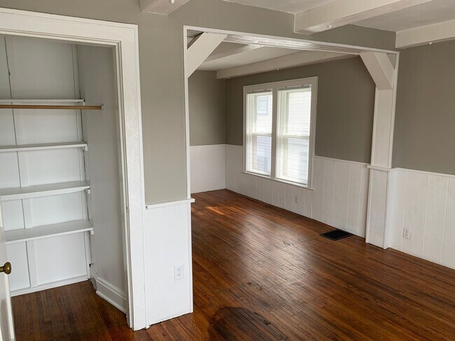 Building Photo - 1094-96 S. Ohio Ave