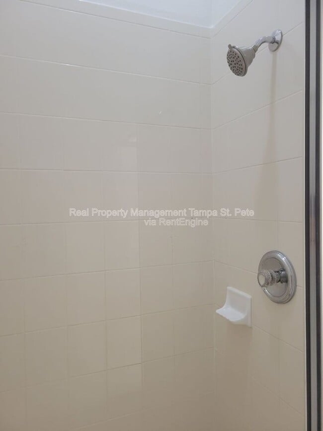 Building Photo - 12514 Hollybrook Ln