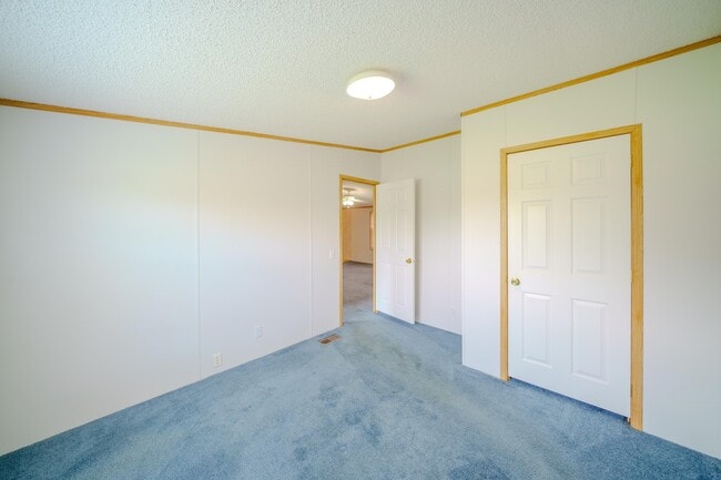 Building Photo - 2174 Clover Hill Rd
