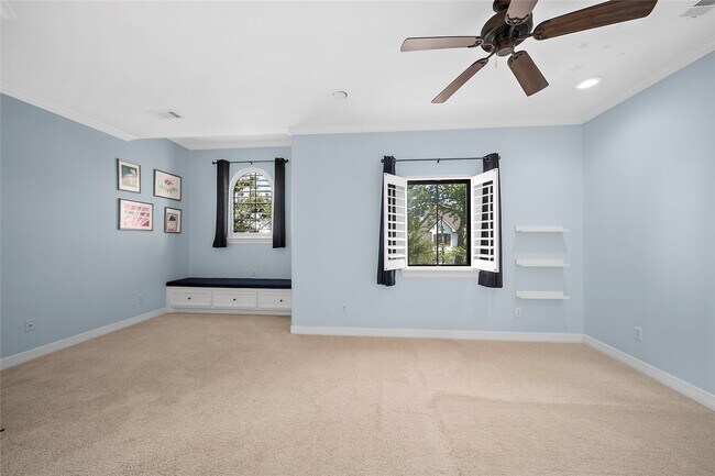 Building Photo - 4321 Jim West St