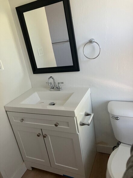 Building Photo - 2467 Colina Ct