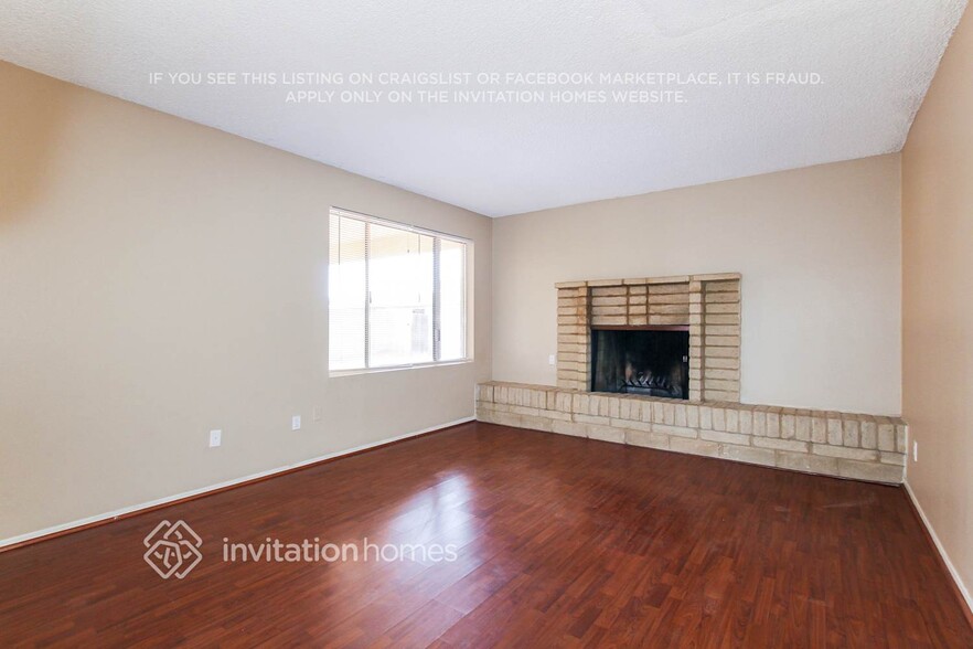Building Photo - 3828 W Mission Ln