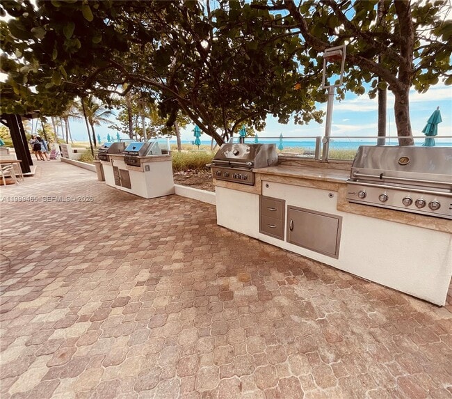 Building Photo - 4900 N Ocean Blvd