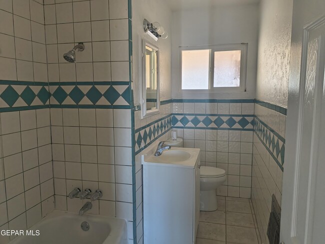 Building Photo - 4908 Blue Ridge Cir