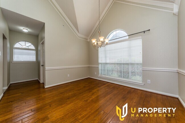 Building Photo - Great location, nice community! Make it yo...