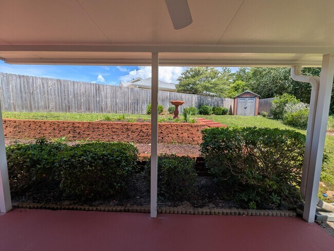 Building Photo - 462 Sandmore Shores Dr