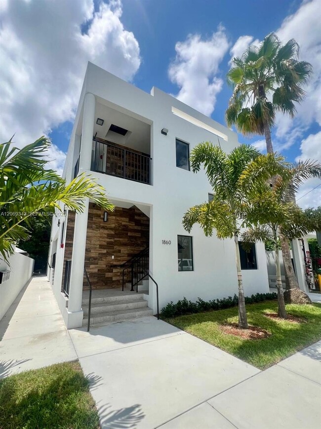 Building Photo - 1860 NW 19th St