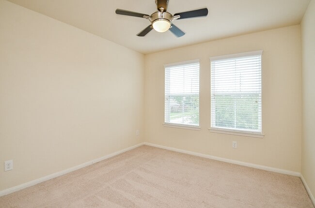 Building Photo - 21655 Rainfall Park Dr