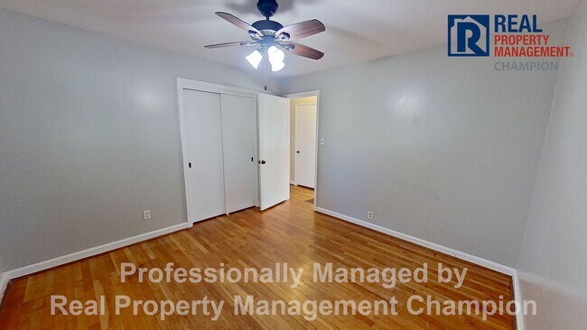 Building Photo - All Brick Ranch Style Home on Large Corner Lot