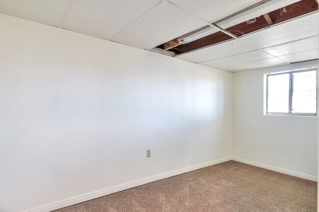 Building Photo - 3911 S 4485 W