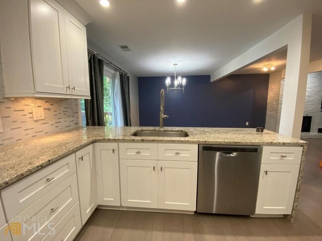 Building Photo - 279 Quail Run