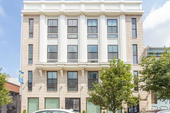 Building Photo - 1533-39 Parrish St