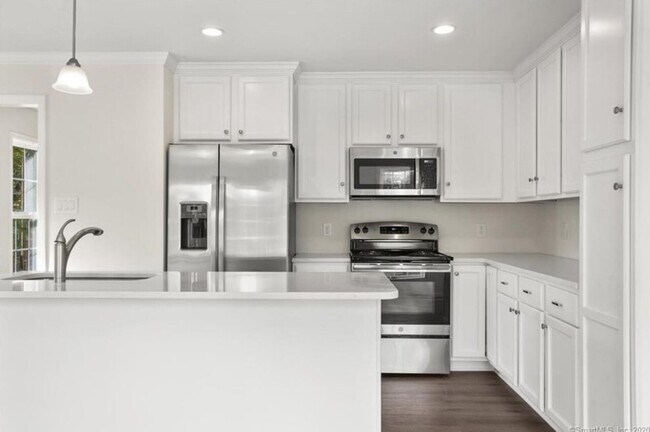 Building Photo - West Washington Townhomes