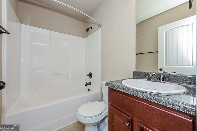 Building Photo - 9105 Overlook Dr