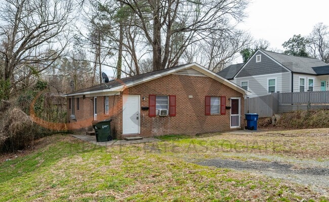 Building Photo - 910 Fiske St