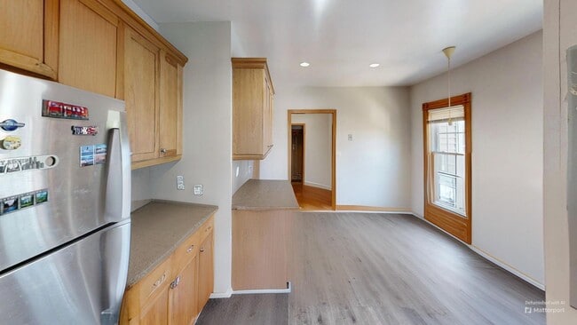 Building Photo - Sunny 4 Bed in Roxbury .5mi from the Orange Line
