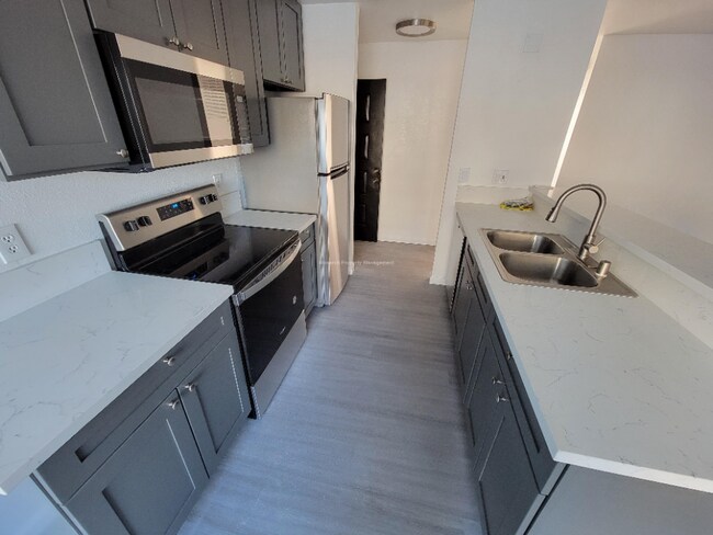 Building Photo - "Discover Comfort and Convenience: Spacious 2-Bed, 2-Bath Apartment in Las Vegas!"