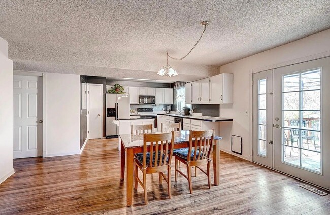 Building Photo - 19461 E Navarro Dr