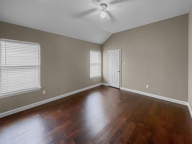 Building Photo - 5624 Bedford Ln