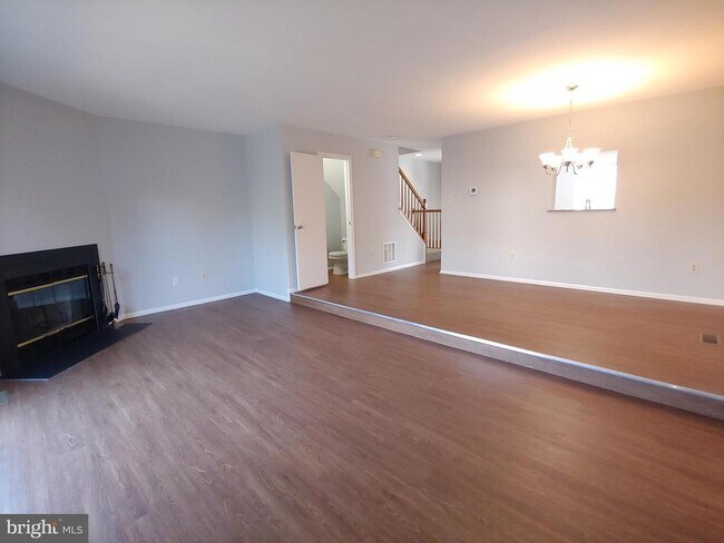 Building Photo - 2448 Winding Ridge Rd