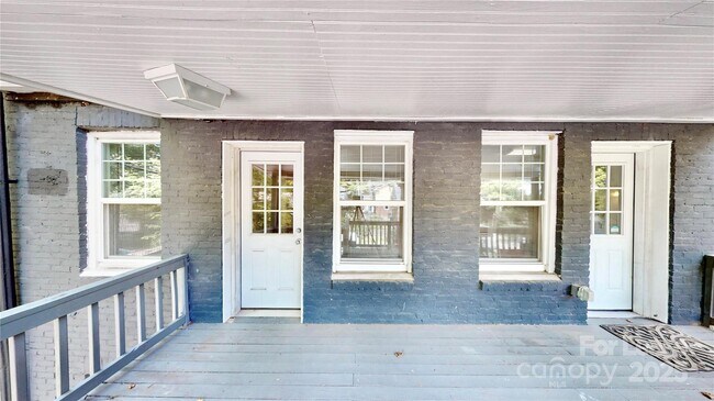 Building Photo - 2131 Kirkwood Ave