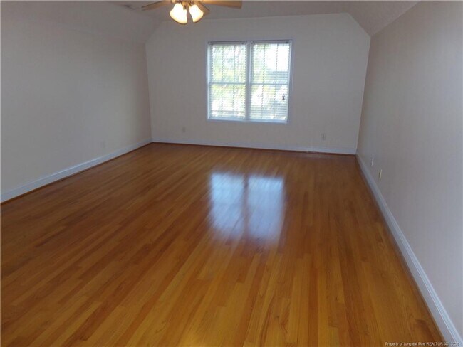 Building Photo - 290 Robeson St