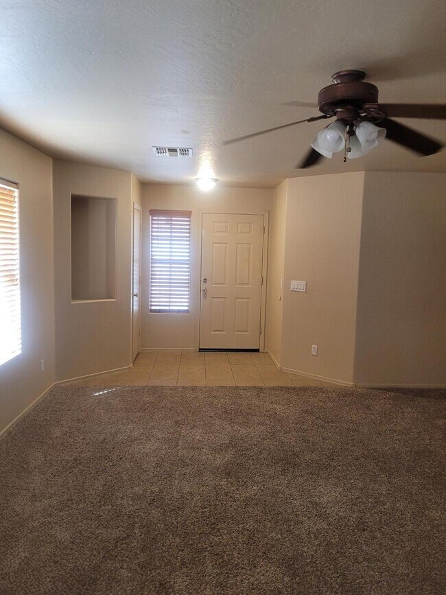 Building Photo - 16377 W Cottonwood St