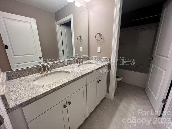 Building Photo - 345 Preston Rd