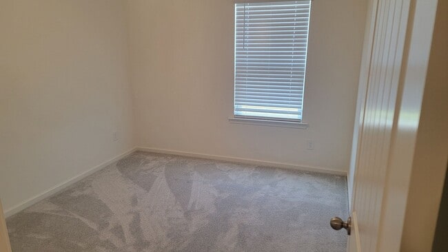 Building Photo - Beautiful Home in Youngsville for rent
