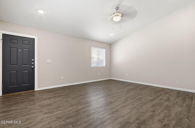 Building Photo - 8761 Lawson St