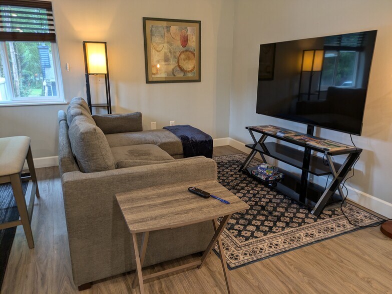 Living Room - 8244 Rovenna St